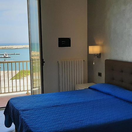 Casa Azzurro Di Mare Lägenhet Vieste Exteriör bild
