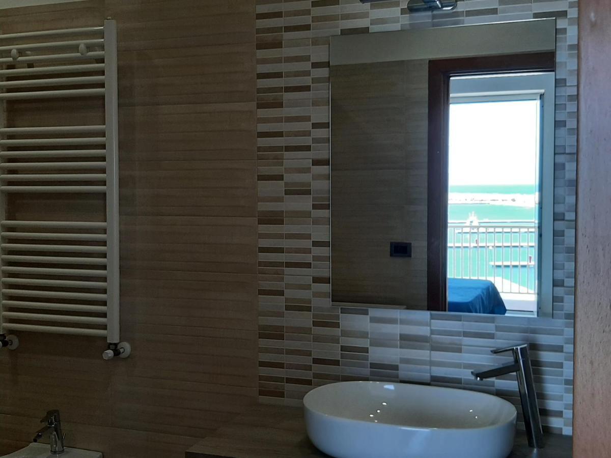Casa Azzurro Di Mare Lägenhet Vieste Exteriör bild