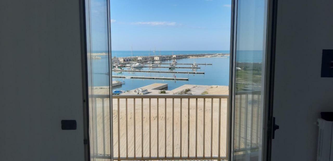 Casa Azzurro Di Mare Lägenhet Vieste Exteriör bild