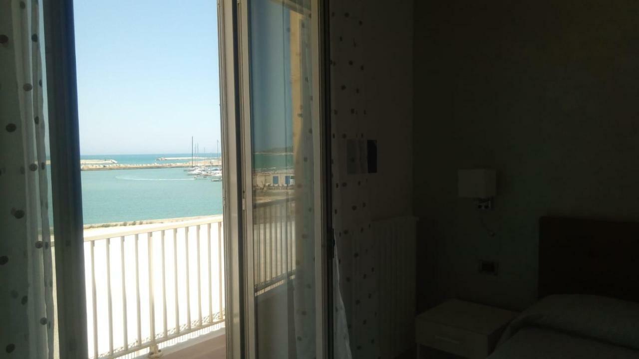Casa Azzurro Di Mare Lägenhet Vieste Exteriör bild